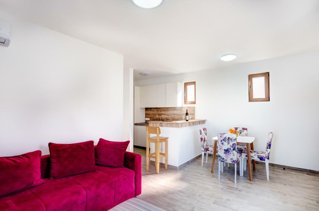 Mima Apartments Sveti Stefan Exteriér fotografie
